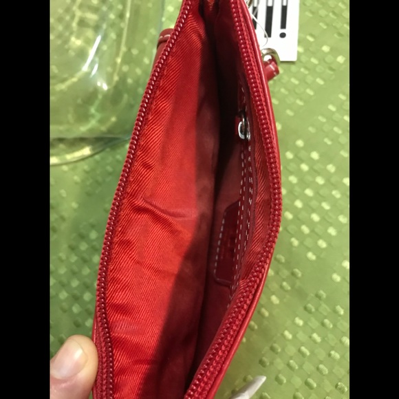 New twist lock REAL leather wristlet wallet - Picture 3 of 3